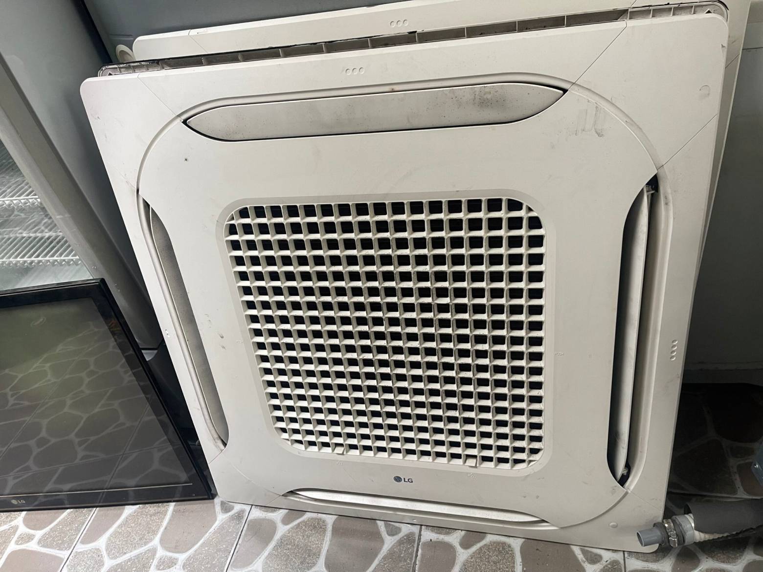 Máy Lạnh Cũ Âm Trần LG 2.5 HP hàng Inverter