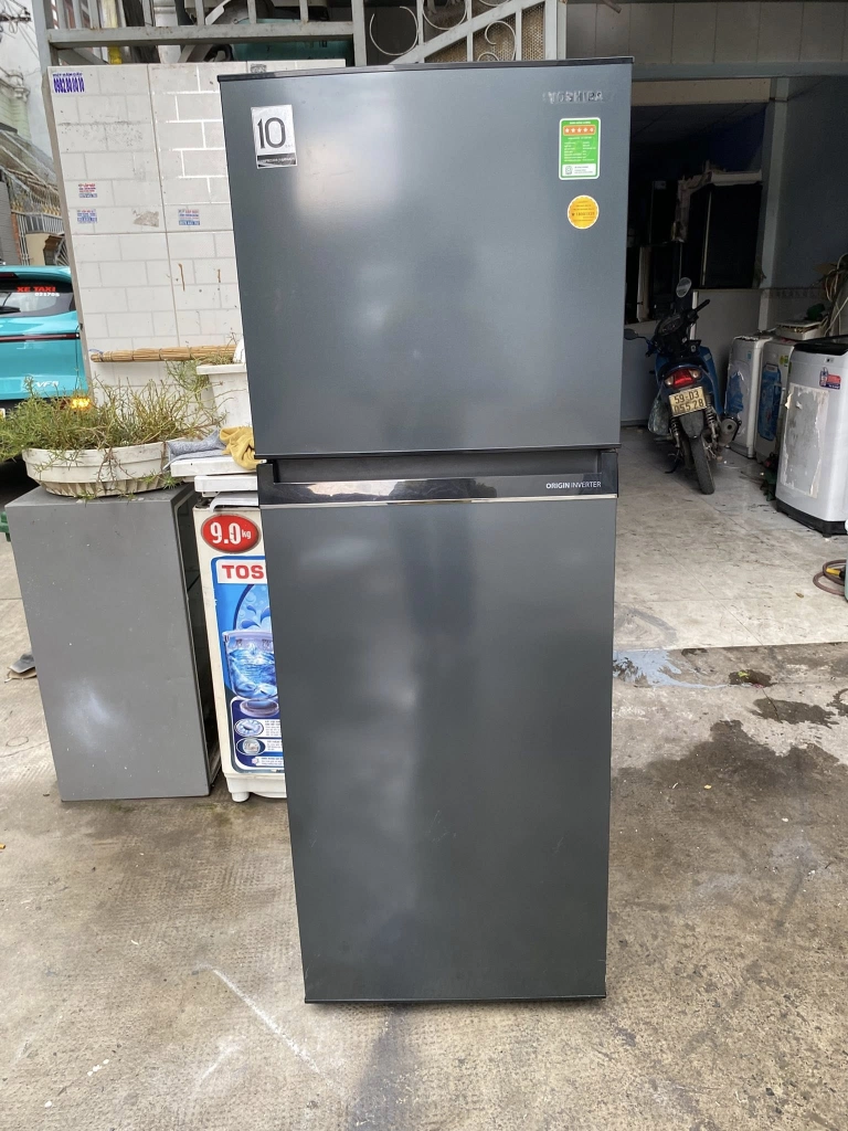 Tủ lạnh cũ Toshiba Inverter 233l tiết kiệm điện (GR-RT-303WE-PMV)