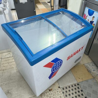 Tủ đông mặt kính Sanaky 300l